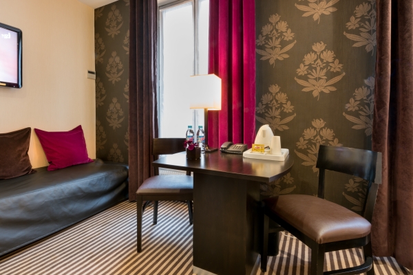 Hotel Pax Opera